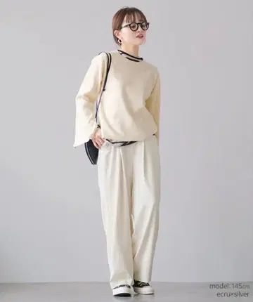 언리얼 지퍼 디테일 니트 탑스