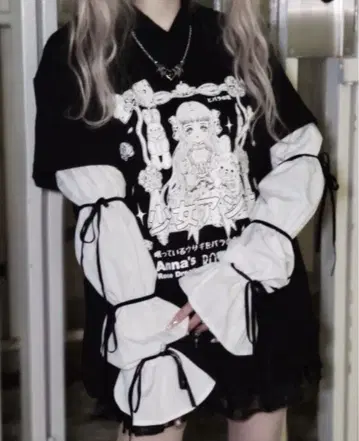 BLOOD SUPPLY / Puff sleeve cat ear tops