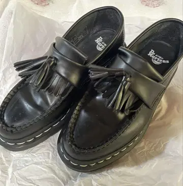 닥터 마틴 블랙 프린지 로퍼