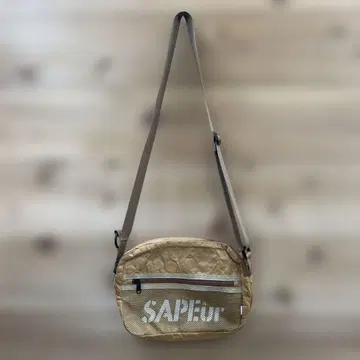 SAPEUR 종이 소재 숄더백 베이지 사풀