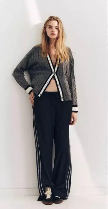 ZARA 케이블 짜임 가디건 그레이 M 사이즈 새상품급