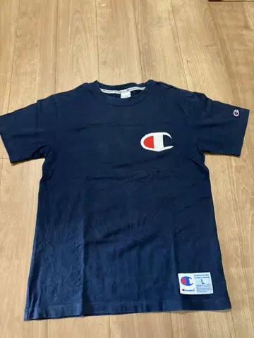 Champion 네이비 T셔츠 L 사이즈
