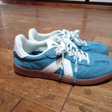 ASFVLT 캔버스 스니커즈