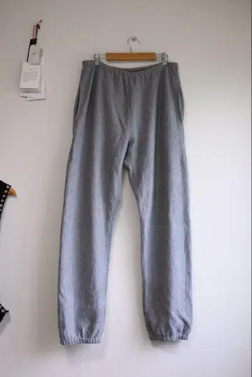 ents. cashmere sweat pants