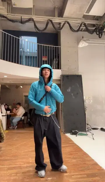 mont-bell 다운 리버서블 주머니 포함