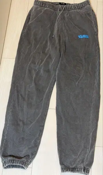 XLARGE 조거 팬츠 그레이
