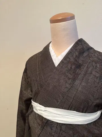 다크 브라운 코몬 무늬 기모노