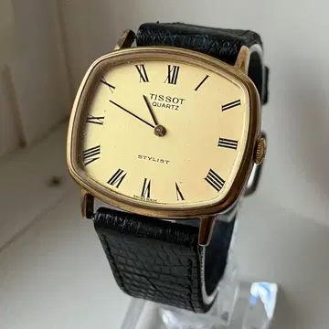 TISSOT STYLIST 로만 스퀘어 골드 다이얼 쿼츠 손목시계
