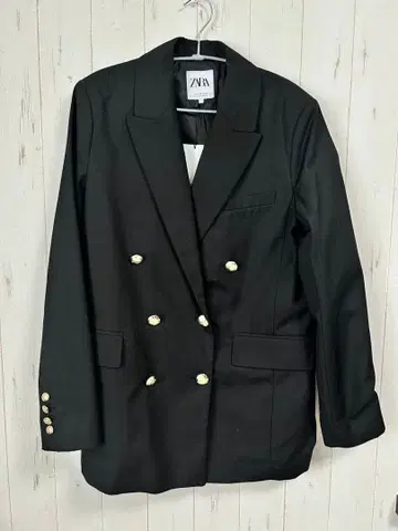 [ 미사용 새상품 택 포함 ] ZARA 골드 버튼 블랙 테일러드 자켓 M