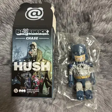 베어브릭 HUSH 배트맨