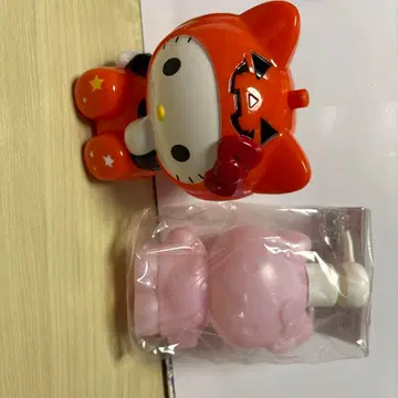 키티 할로윈 저금통과 핸드솝 보틀