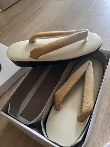 새상품 아이보리 골드 조리
