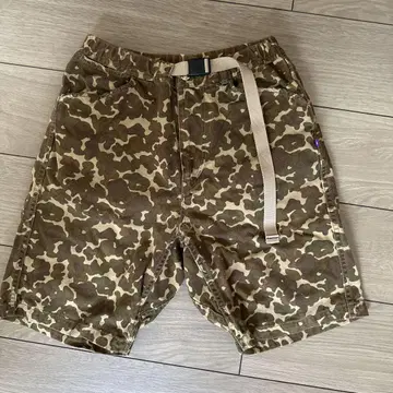 THE NORTH FACE 카모플라쥬 숏팬츠