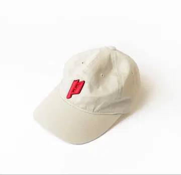 holiday peate 콜라보 캡