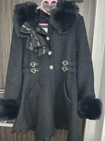 LIZ LISA 블랙 퍼 코트