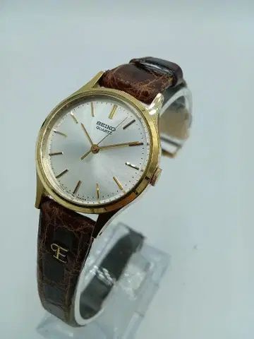 [ SEIKO ] 쿼츠 손목시계