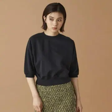 AURALEE 오라리 크롭 반팔 맨투맨