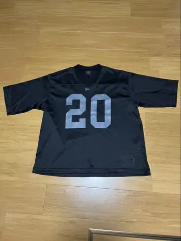 뉴에라 오버 사이즈 메쉬 풋볼 T셔츠