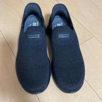 SKECHERS GOwalk 블랙 스니커즈