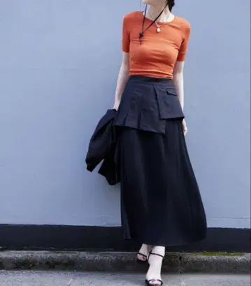 Muel chic 뮤엘시크 Rumand skirt 루마드 스커트