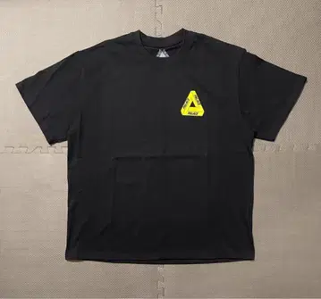 PALACE 블랙 T셔츠