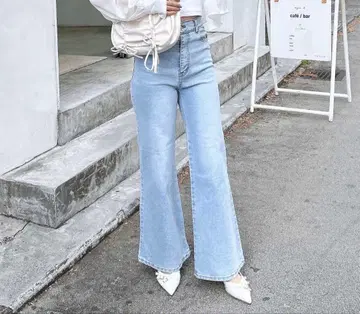 INGNI 부츠컷 데님 라이트 블루
