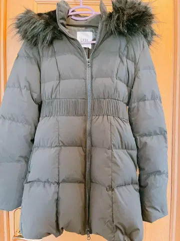 GYDA 벨트 포함 다운 코트
