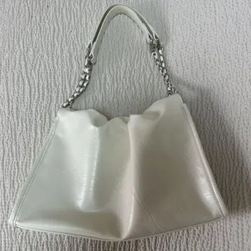 체인 핸드백