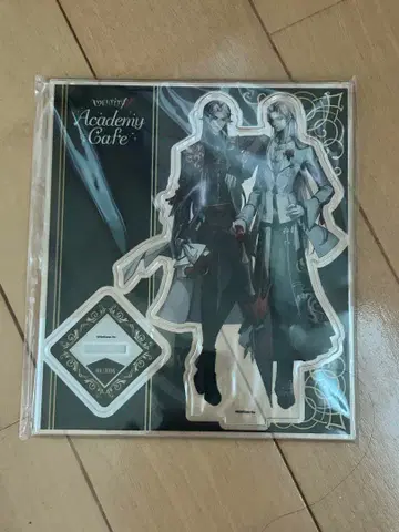 제5인격 화이트 블랙 아크릴 스탠드 Jewelry party 스이파라