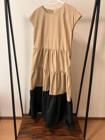 베이지 x 블랙 원피스 새상품