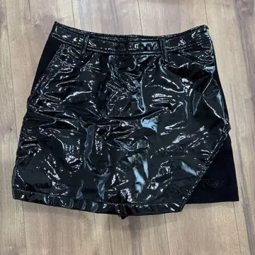 댄스 위드 드래곤 에나멜 스코트