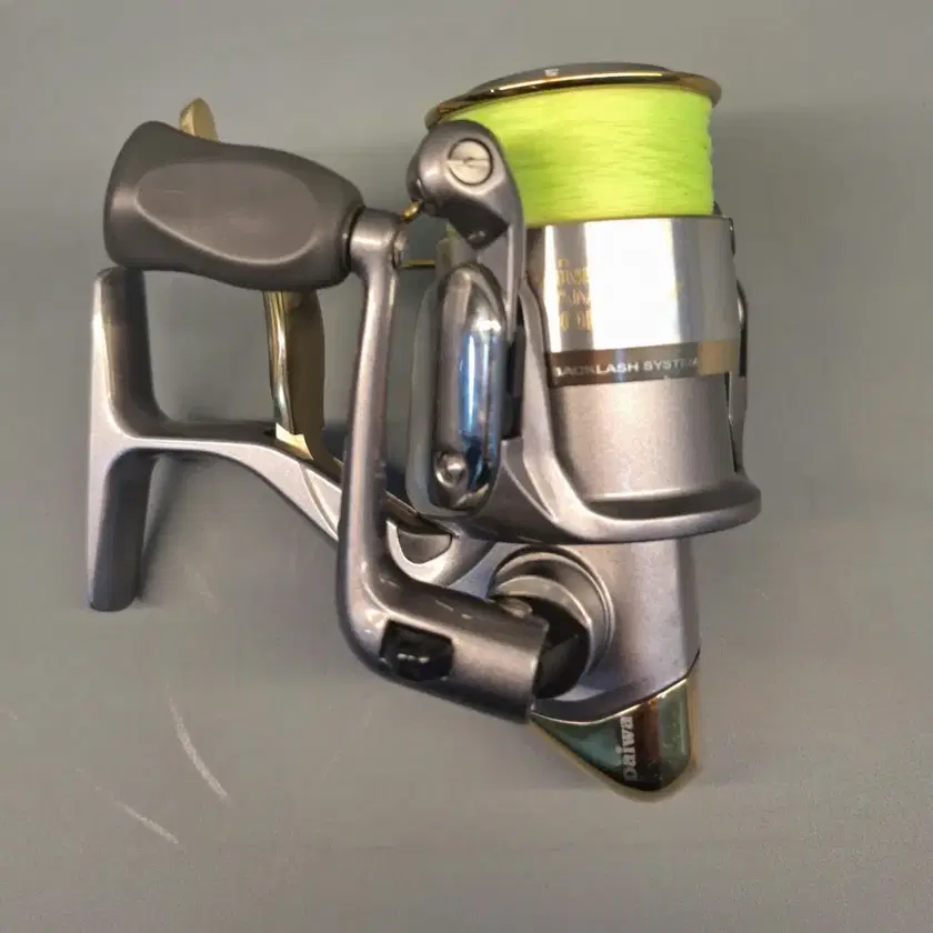 Daiwa TOURNAMENT-Z 2500LBA エアベールバージョン Daiwa TOURNAMENT-Z 2500LBA エアベールバージョン