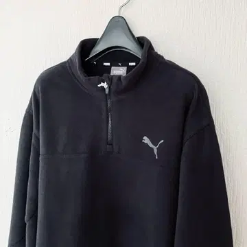 [ PUMA ] 미사용 새상품 하프 지퍼 플리스 블랙 XL 사이즈