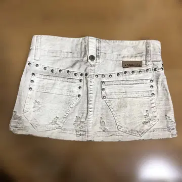 데미지 가공 스터드 장식 데님 미니 스커트