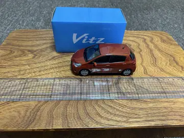 도요타 Vitz 미니카 오렌지 메탈릭