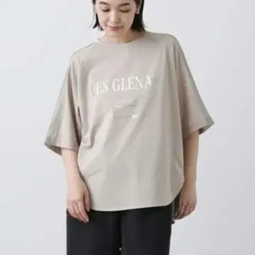 그레디 브릴리언트 어깨 시어 라메 로고 5부 소매 티셔츠