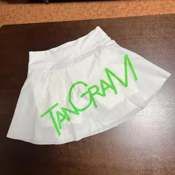 TANGRAM 스커트 S 시착만 한 상품 새상품급 페티코트 포함