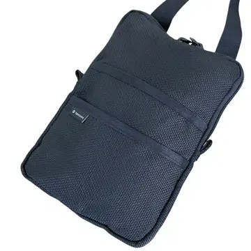 컨디션 최상 Samsonite 사코슈 바디백 숄더백 블랙