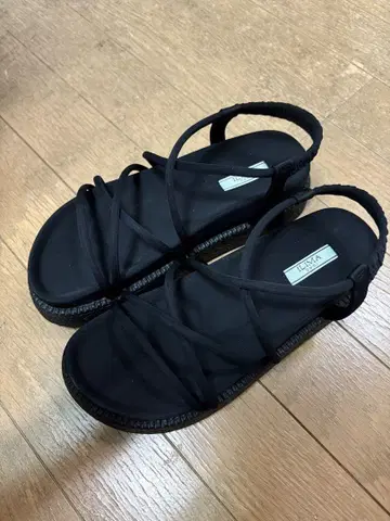 ILIMA EVOL 블랙 샌들 S 사이즈 새상품 미사용