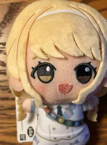애니메이션 스타일 금발 봉제 인형