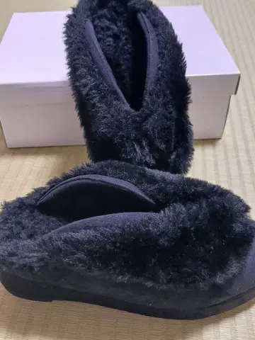 켈미뇽 방한 조리 뮬 블랙 포근하고 따뜻한