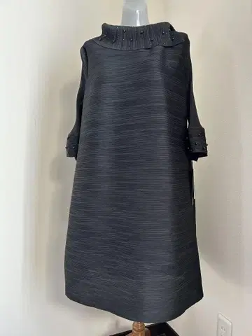블랙 A라인 원피스