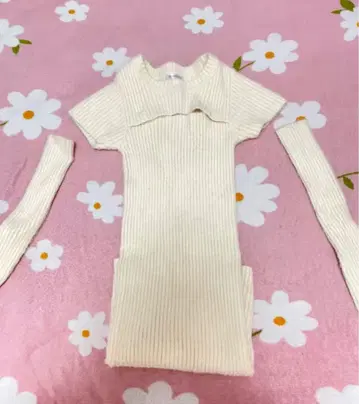 아이보리 리브 타이 트핏 니트