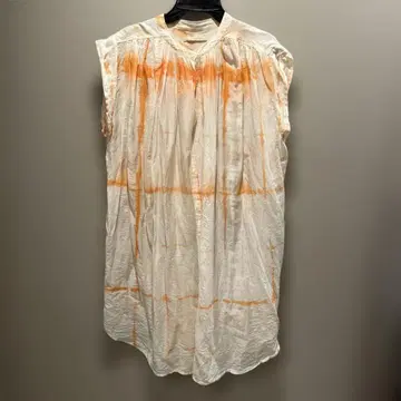 새상품급 누키테파 실크 블라우스