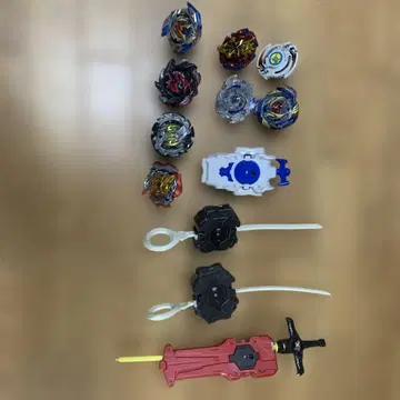 베이블레이드 버스트 8개 & 런처 4개 세트