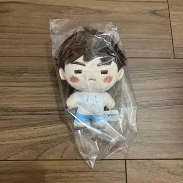 인 더 썸 마스코트 SUGA