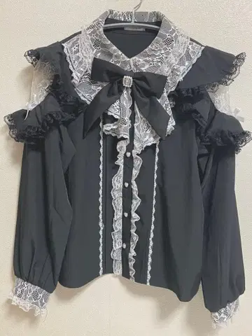 노에미 NOEMIE 블라우스 블랙 긴팔 프릴 지뢰계