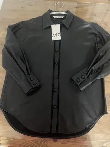 ZARA 가죽 셔츠 블랙 S 새상품