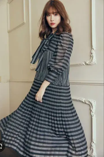 Herlipto Bow Pleated Long Dress