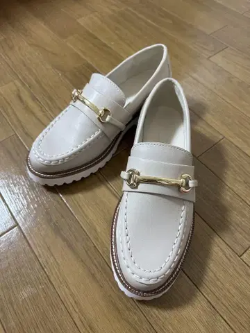 mazell 화이트 로퍼 미사용